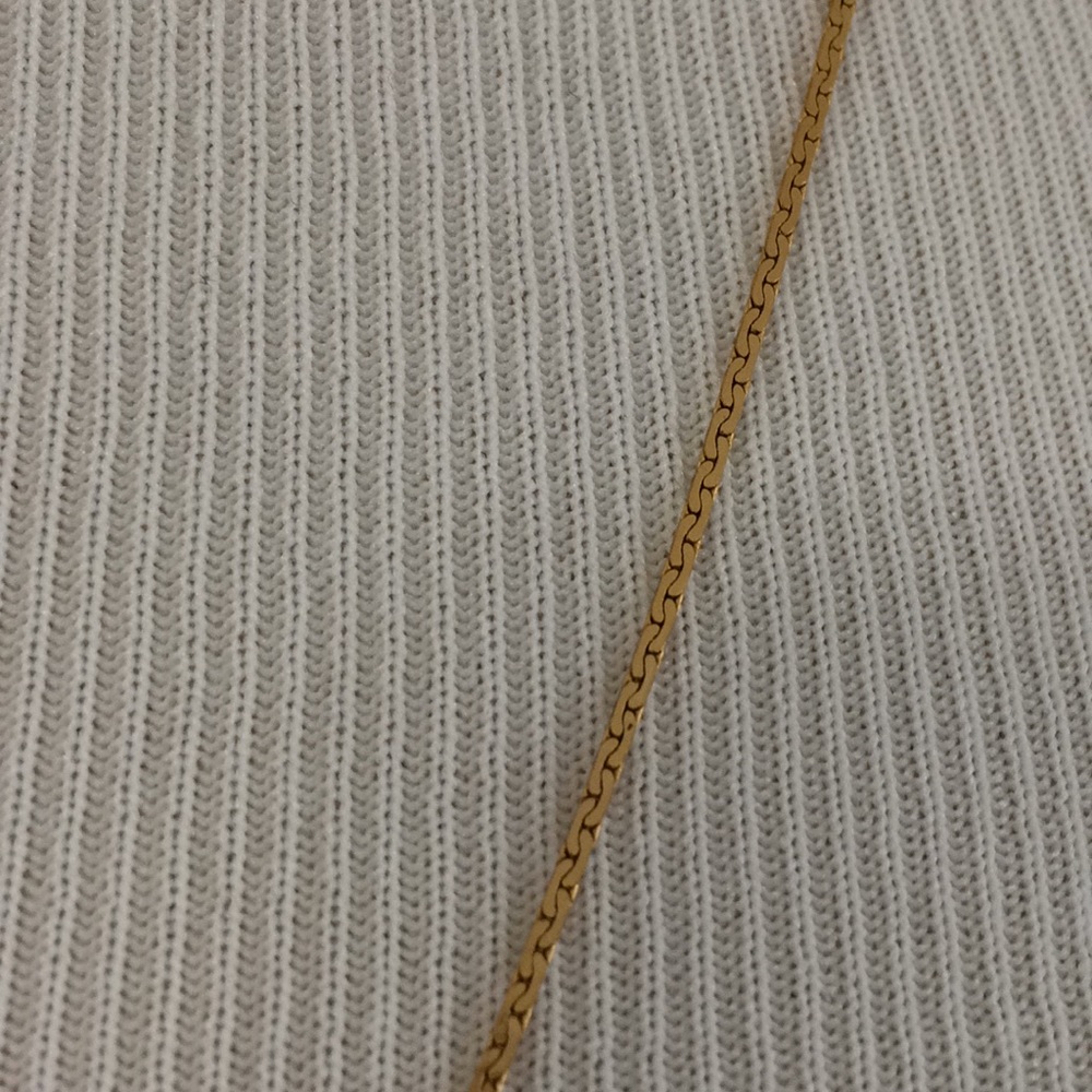 Necklaces - Picture 4 of 6